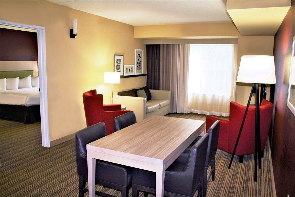 Comfort & St Paul Northeast Hotel