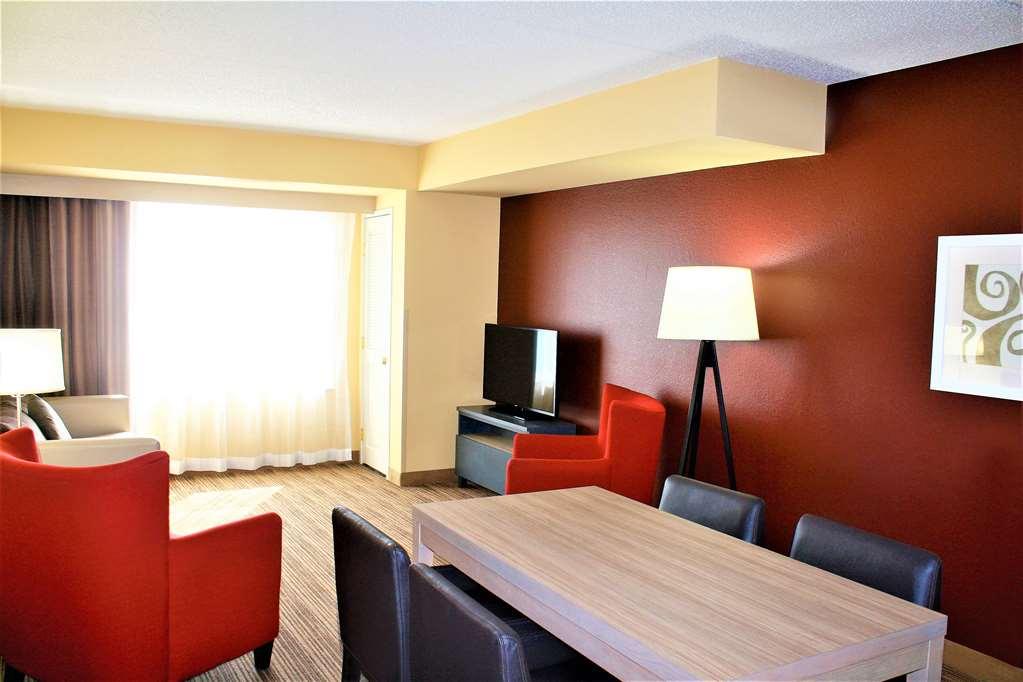 Comfort & St Paul Northeast