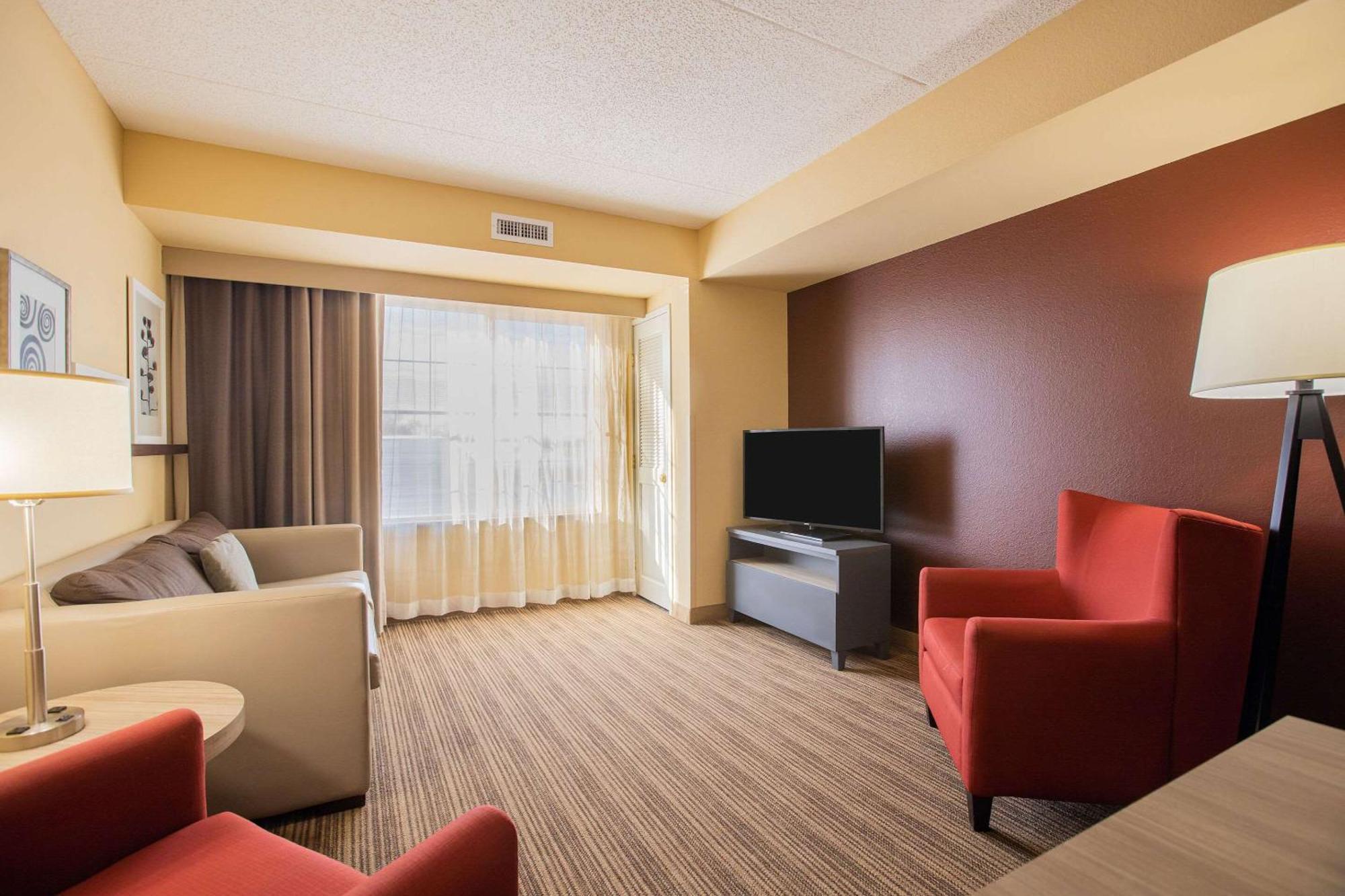 Comfort & St Paul Northeast Vadnais Heights