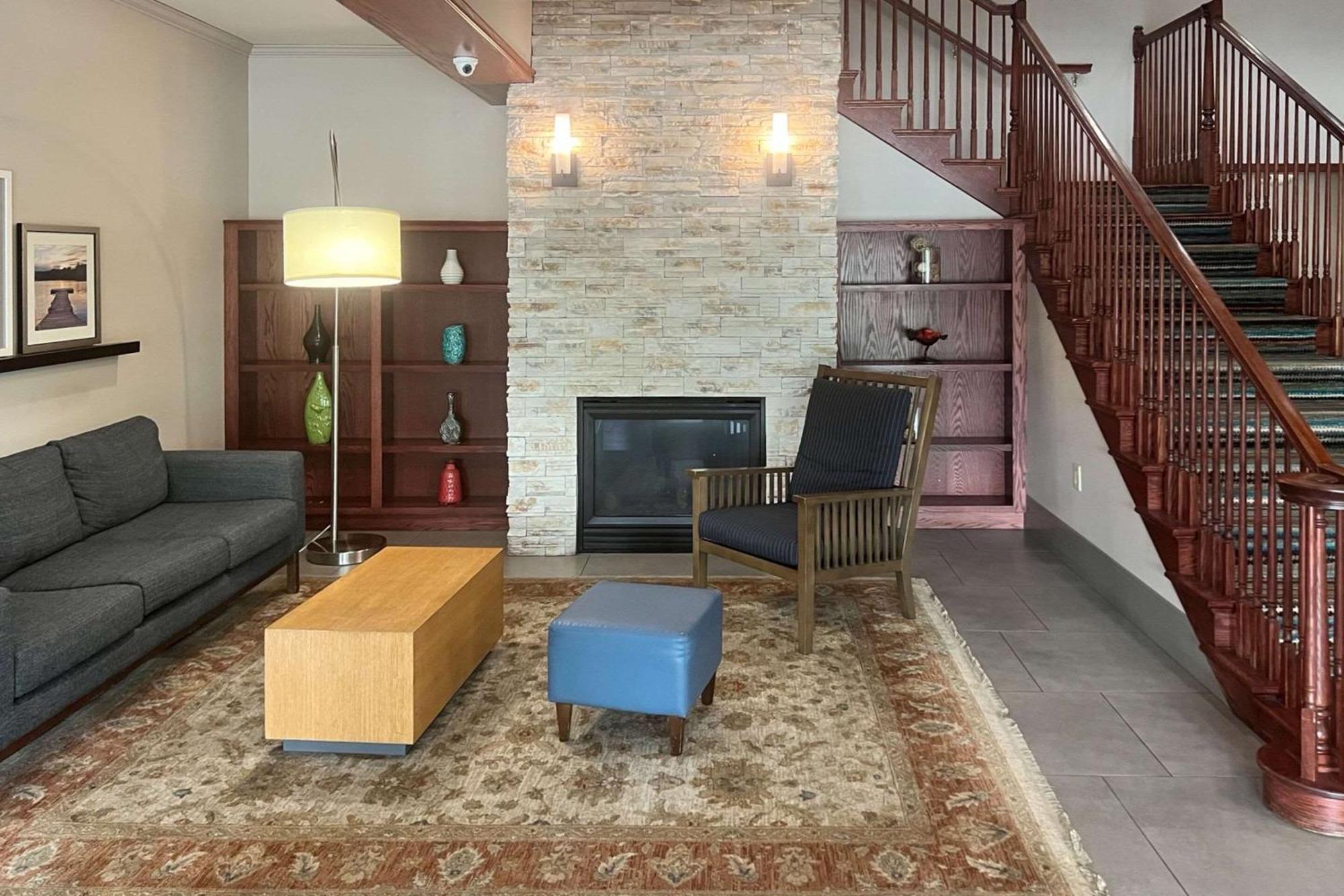 Comfort & St Paul Northeast