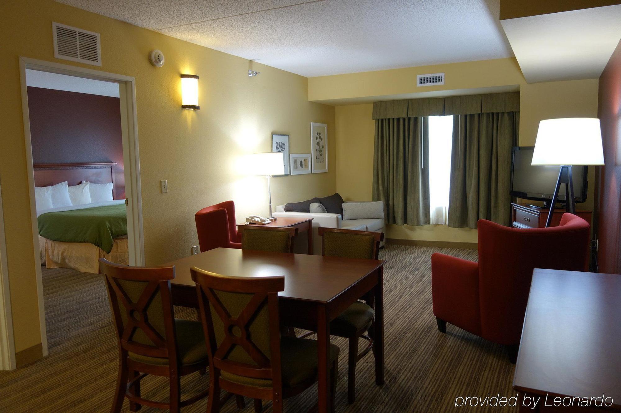 Hotel Comfort & St Paul Northeast 2*