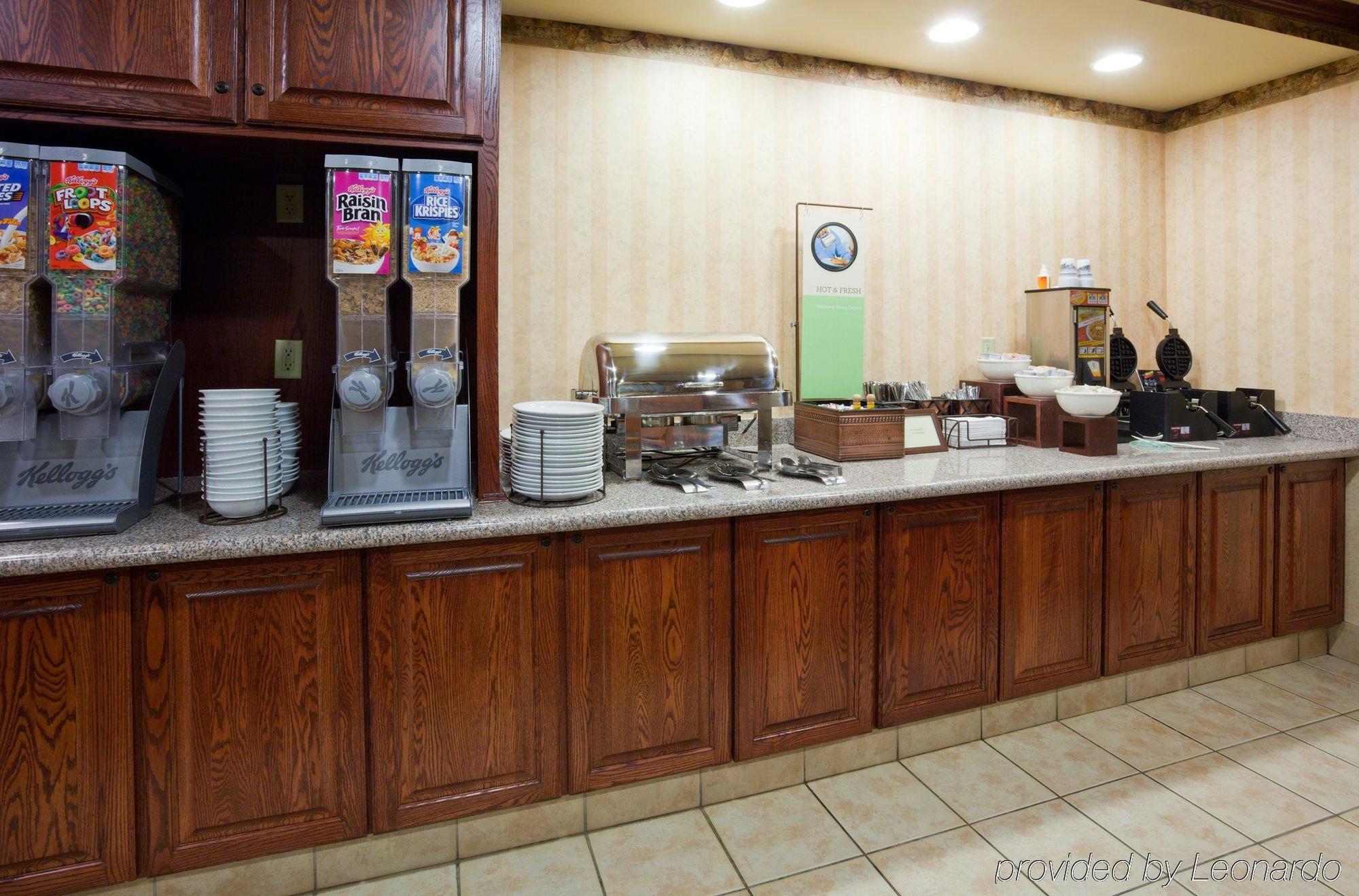 Comfort & St Paul Northeast Hotel